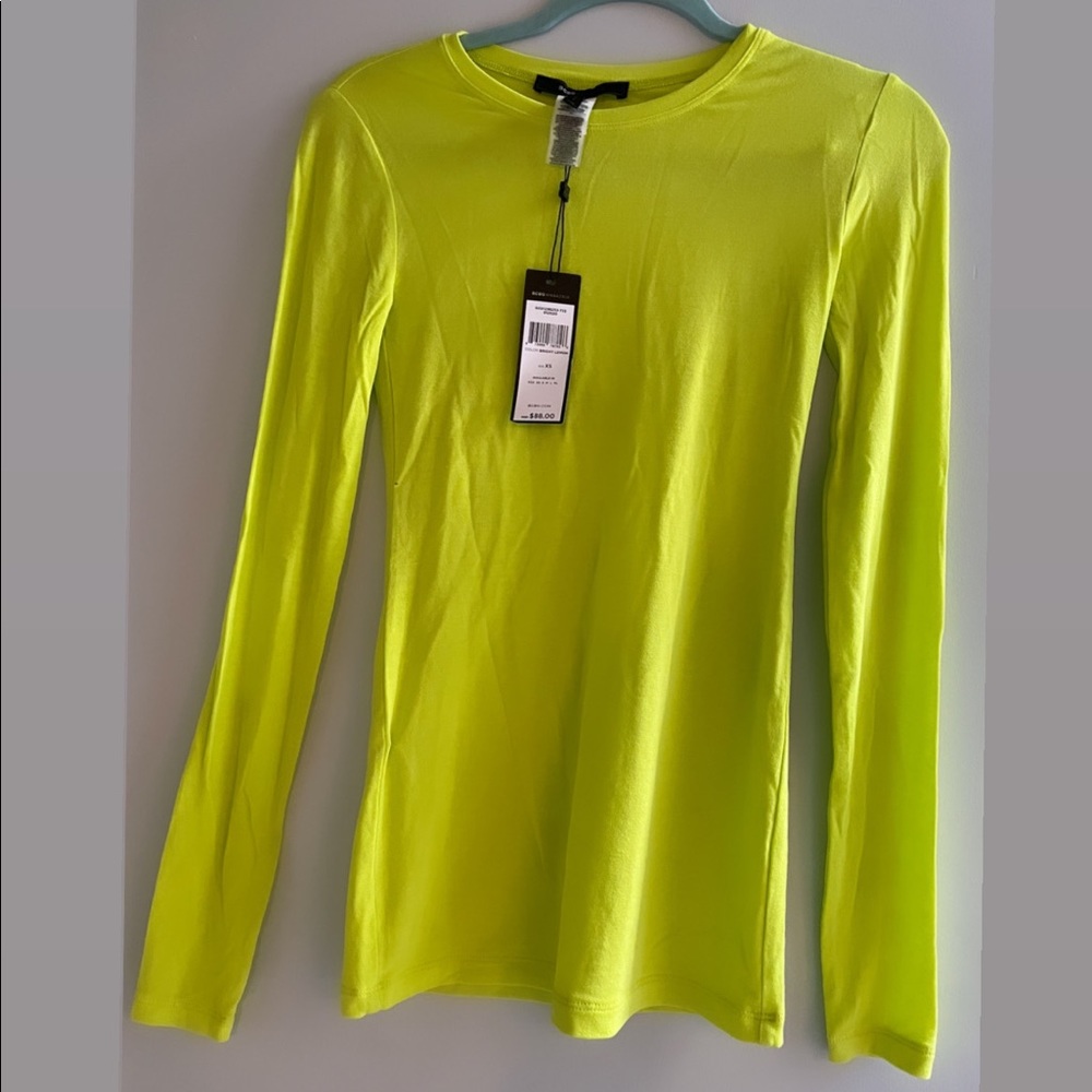 NWT BCBG MAX Azaria XS LIME GREEN TOP 88$ New